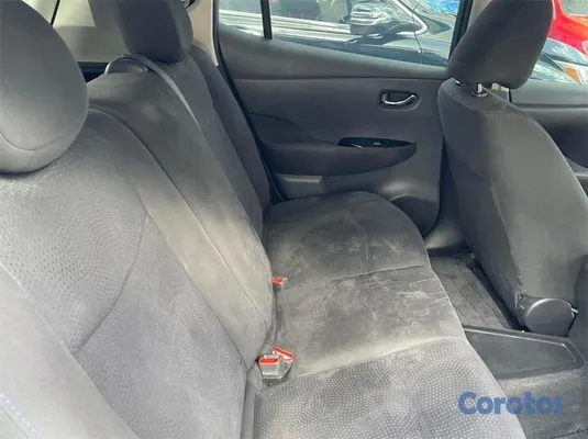 2014 Nissan Otro — foto 7 / 8