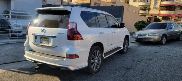 2017 Lexus Gx — foto 3 / 10