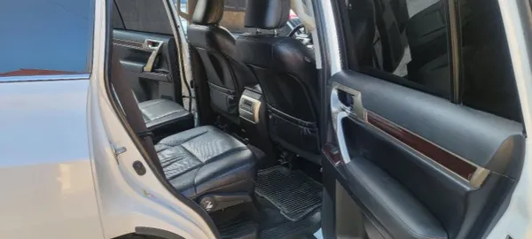 2017 Lexus Gx — foto 8 / 10
