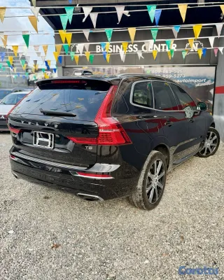 2021 Volvo Xc60 — foto 8 / 14