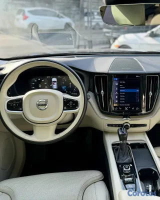 2021 Volvo Xc60 — foto 10 / 14