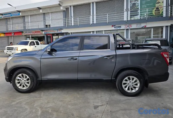2022 KGM Rexton — foto 12 / 13