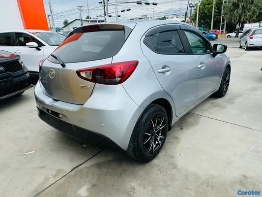 2019 Mazda Demio — foto 4 / 10