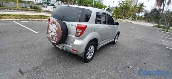 2007 Daihatsu Terios — foto 2 / 6