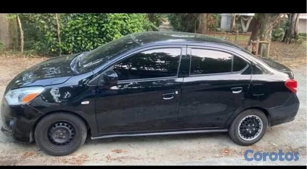 2019 Mitsubishi Mirage — foto 4 / 7