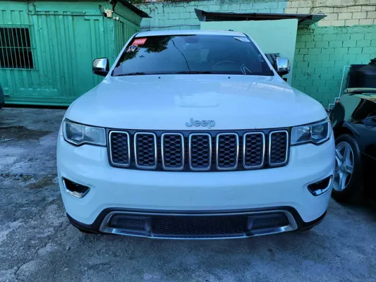 2020 Jeep Grand Cherokee — foto 9 / 10