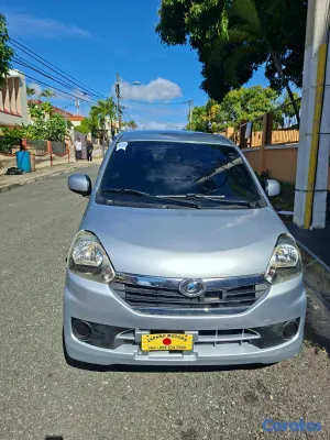 2017 Daihatsu Mira — foto 2 / 12