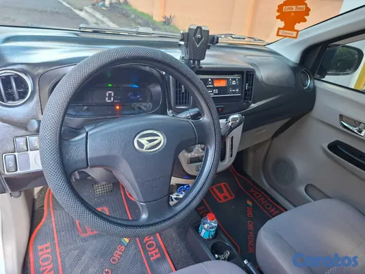 2017 Daihatsu Mira — foto 10 / 12