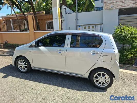 2017 Daihatsu Mira — foto 12 / 12