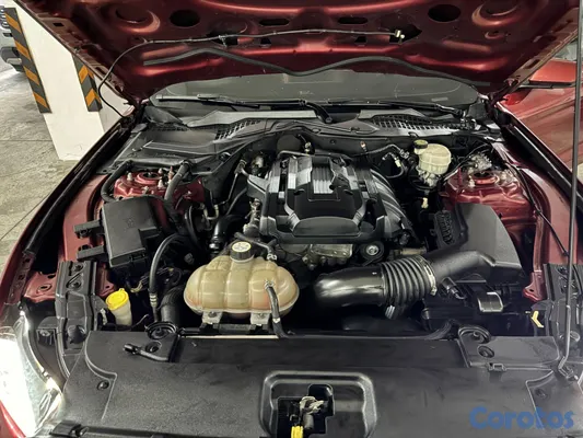 2015 Ford Mustang — foto 6 / 7