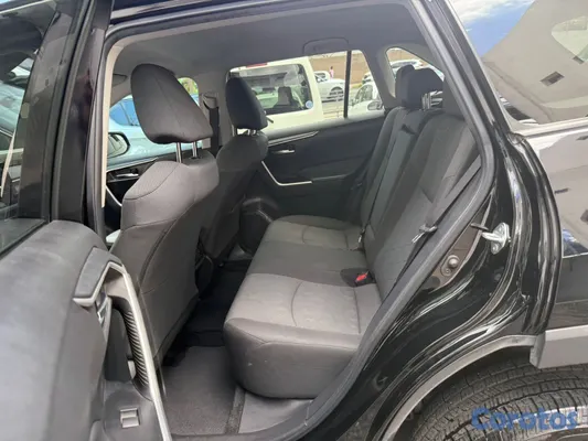 2021 Toyota Rav-4 — foto 7 / 10