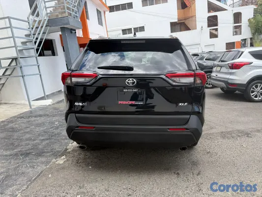 2021 Toyota Rav-4 — foto 8 / 10