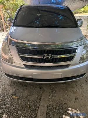 2010 Hyundai Starex