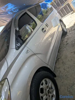2010 Hyundai Starex — foto 3 / 6