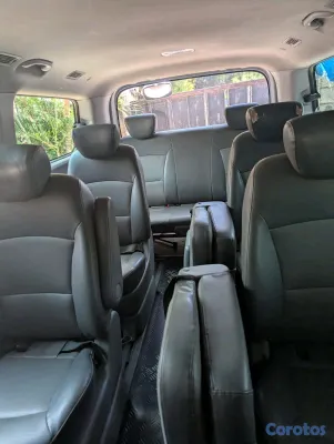 2010 Hyundai Starex — foto 4 / 6