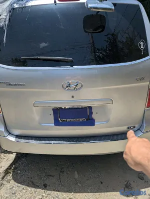 2010 Hyundai Starex — foto 6 / 6