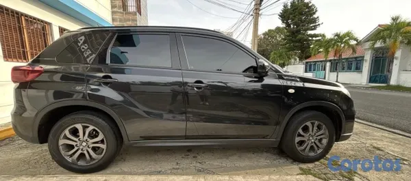 2020 Suzuki Vitara — foto 4 / 8