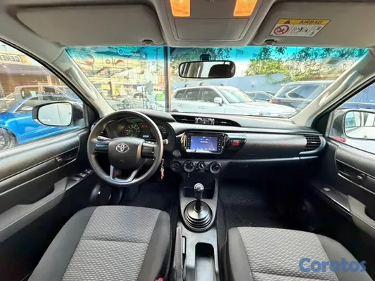 2023 Toyota Hilux — foto 5 / 7