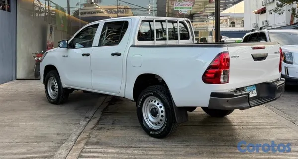 2023 Toyota Hilux — foto 7 / 7
