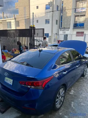 2019 Hyundai Accent — foto 3 / 5
