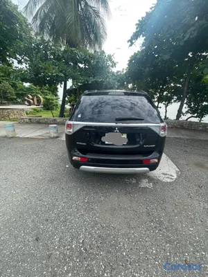 2015 Mitsubishi Outlander — foto 2 / 4
