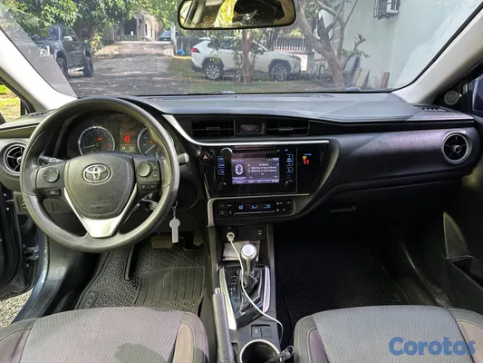 2018 Toyota Corolla — foto 1 / 8