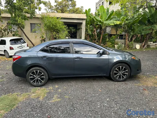 2018 Toyota Corolla — foto 8 / 8
