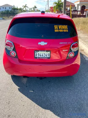2015 Chevrolet Sonic — foto 3 / 5