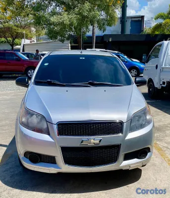 2014 Chevrolet Aveo — foto 2 / 10