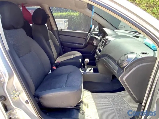 2014 Chevrolet Aveo — foto 6 / 10