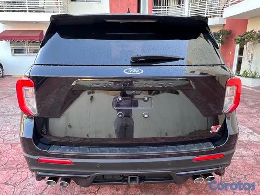 2021 Ford Explorer — foto 4 / 9