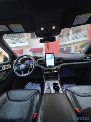 2021 Ford Explorer — foto 5 / 9