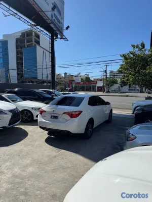 2018 Toyota Corolla — foto 6 / 13