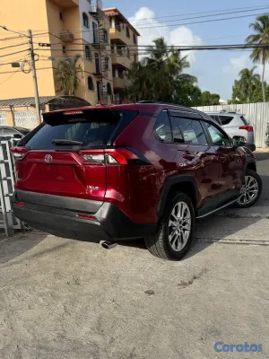 2020 Toyota Rav-4 — foto 7 / 10