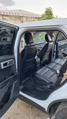 2020 Ford Explorer — foto 2 / 16