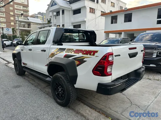 2026 Toyota Hilux — foto 4 / 11