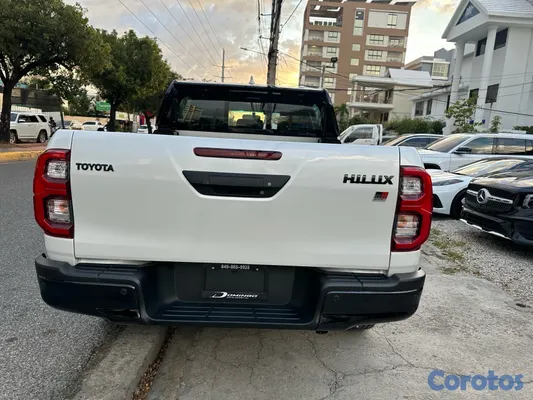 2026 Toyota Hilux — foto 5 / 11