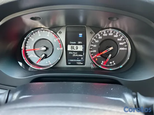 2026 Toyota Hilux — foto 7 / 11