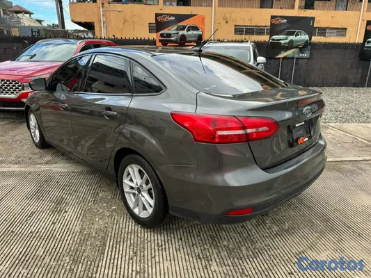 2018 Ford Focus — foto 4 / 9