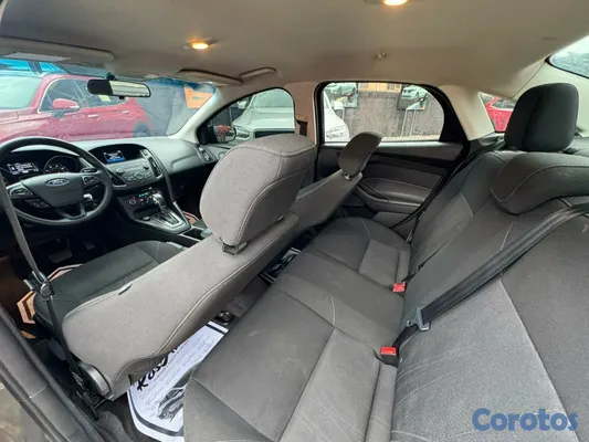 2018 Ford Focus — foto 7 / 9