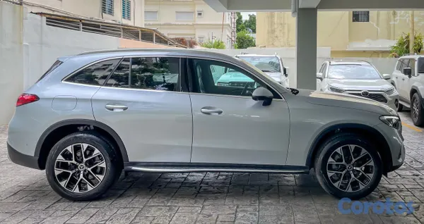 2026 Mercedes-Benz Clase GLC — foto 3 / 12