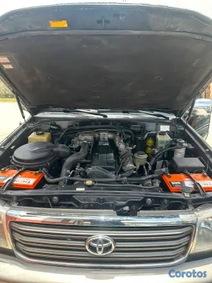 2004 Toyota Rav-4 — foto 9 / 10