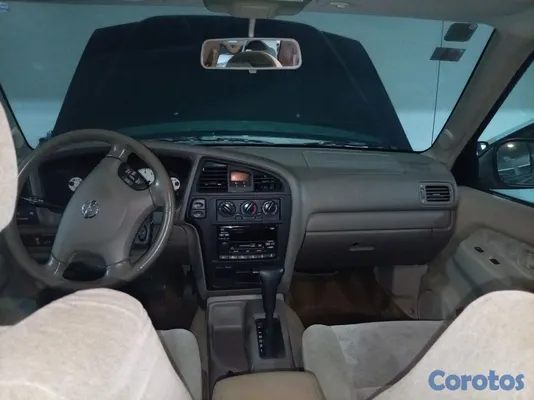 2001 Nissan Pathfinder — foto 8 / 9