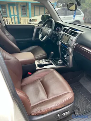2020 Toyota 4 Runner — foto 13 / 20
