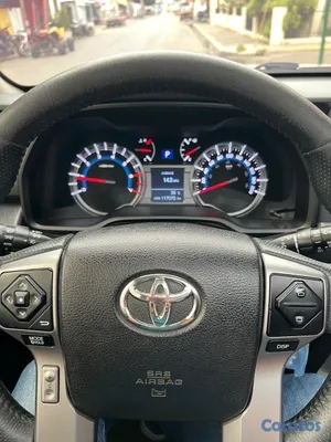 2020 Toyota 4 Runner — foto 18 / 20