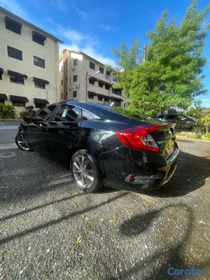 2020 Honda Civic — foto 4 / 17