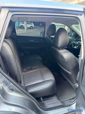 2020 Nissan X-Trail — foto 6 / 7