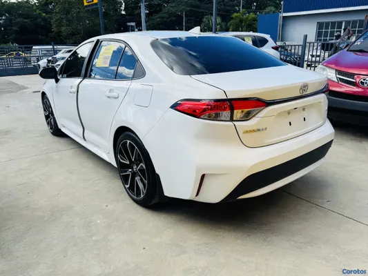 2021 Toyota Corolla — foto 4 / 10