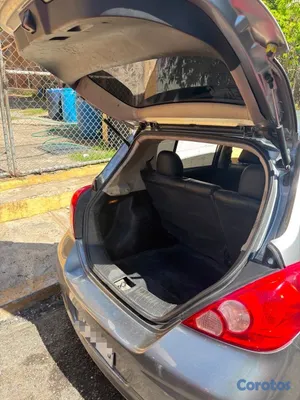 2011 Nissan Versa — foto 8 / 8