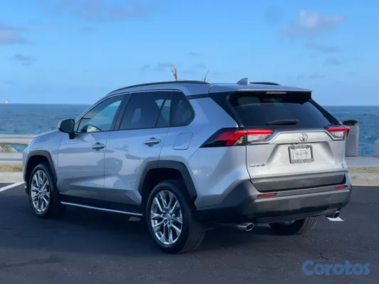 2024 Toyota Rav-4 — foto 2 / 6